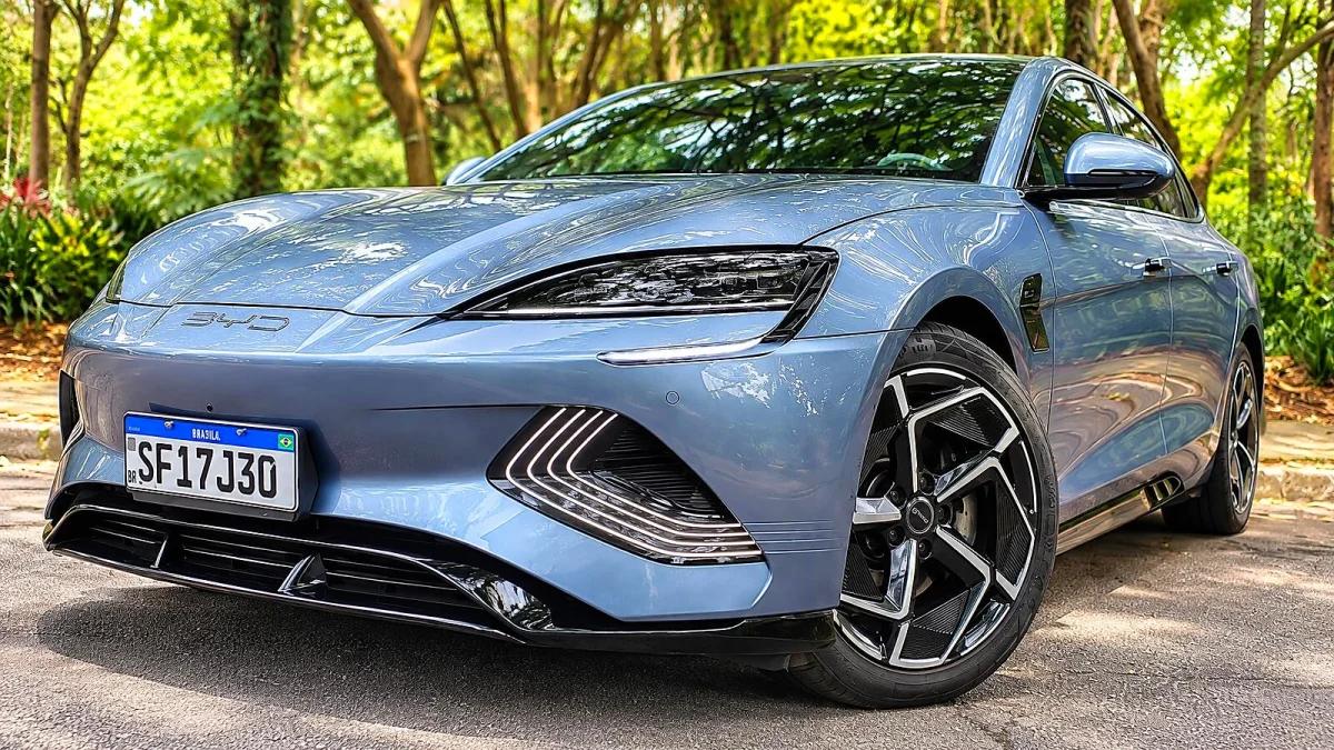 BYD Seal fica a R$3,5 mil do Honda Civic híbrido após bônus de troca