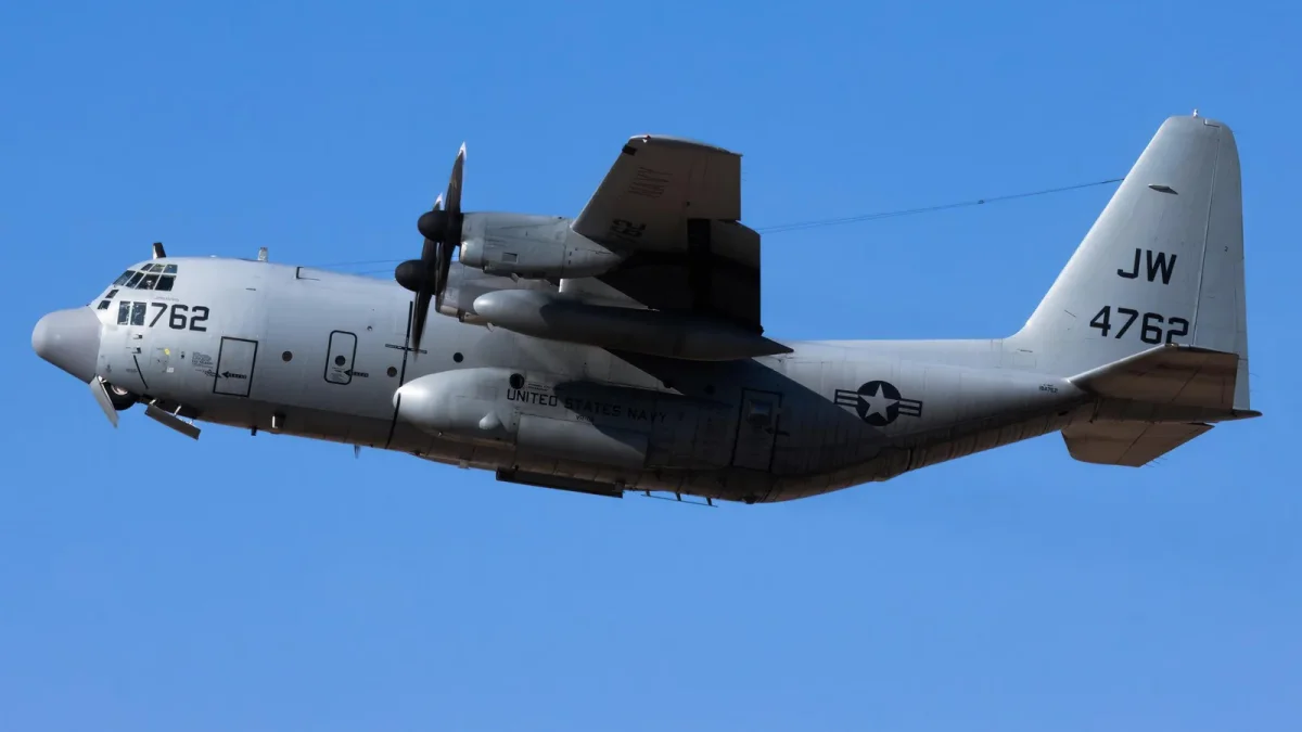 C-130 Hércules 164762: cargueiro dos EUA pousa no Galeão