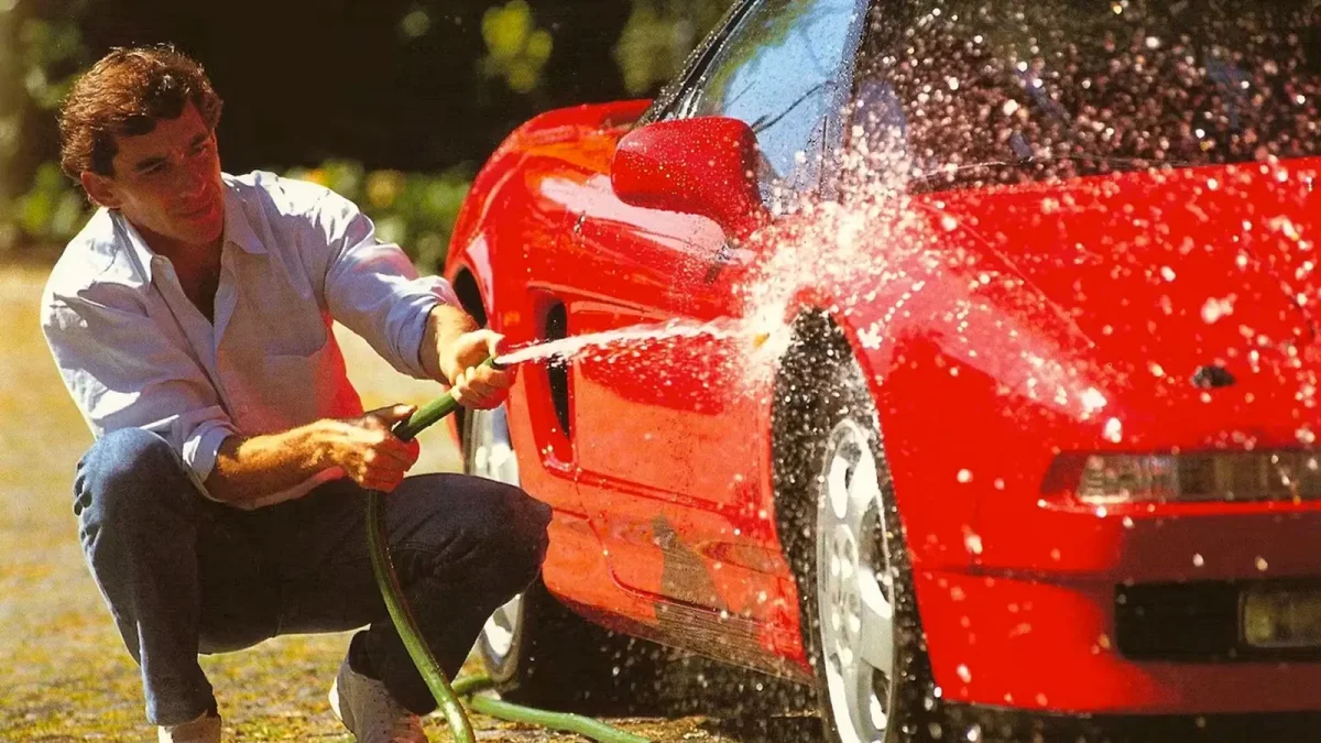 Honda NSX de Ayrton Senna pode alcançar £800 mil em leilão