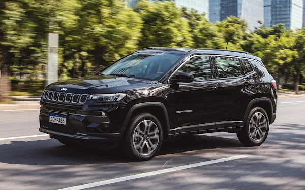 Jeep Compass chega com híbrido 48V e economia de até 11%