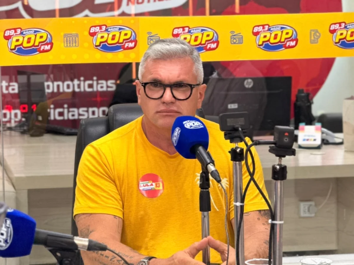 Julian Lemos acusa uso de aliados negros e nordestinos pela família Bolsonaro