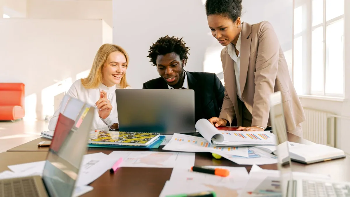 SaaS: Google Workspace e Microsoft 365 simplificam TI sem servidores